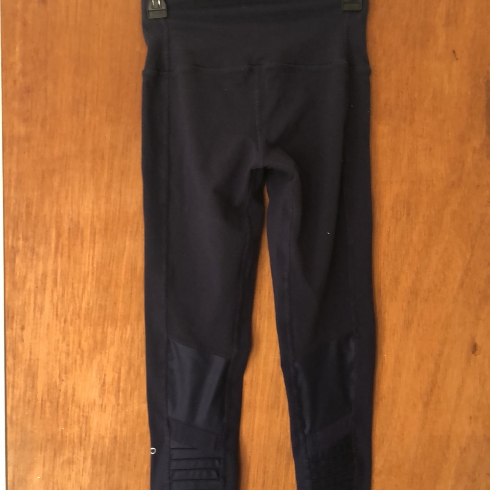 ALO Moto Leggings - Picture 5 of 12